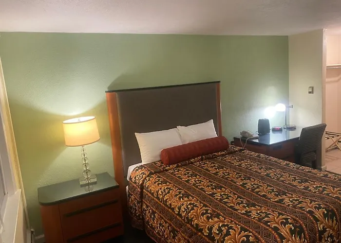 Sentinel Motel